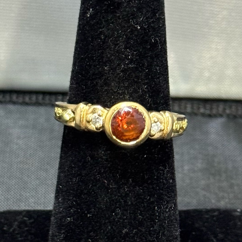14K gold nugget/diamond/garnet ring.